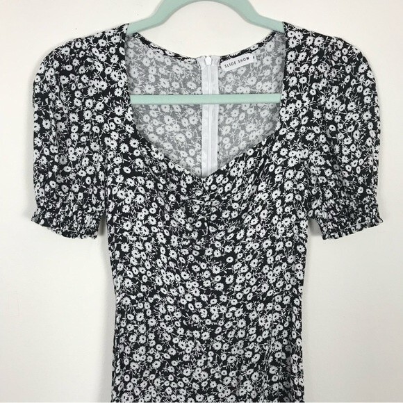 Slide Show Floral Long Dress- Black & White- Size 6- Great Condition! - Picture 3 of 3